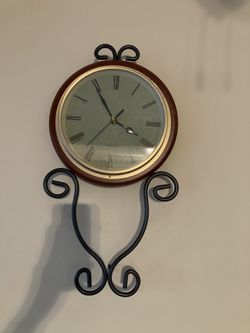 Vintage Quartz Wall Clock