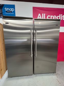Viking freezer and refrigerator