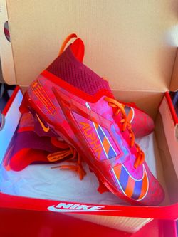 Mens football cleats size 12mens new $40