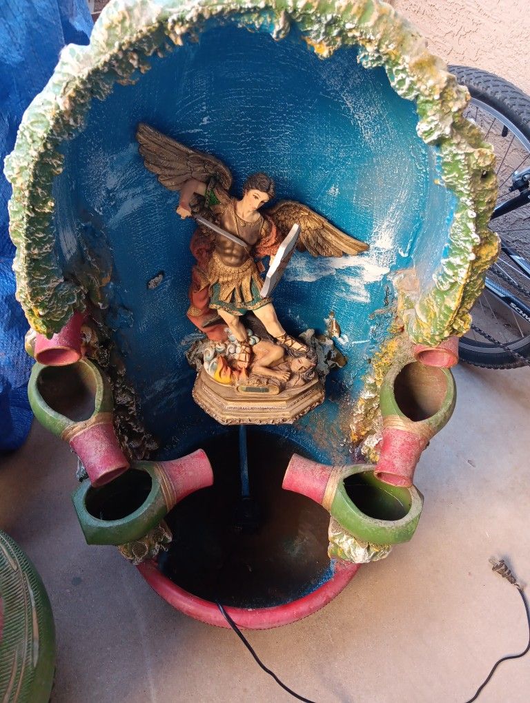 Decorated Fountain  180 OBO