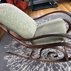 Antique Rocking Chair 
