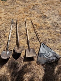 Garden Tool Set – Shovels and Rake