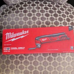 Milwaukee M12 Multi -Tool Only Tool