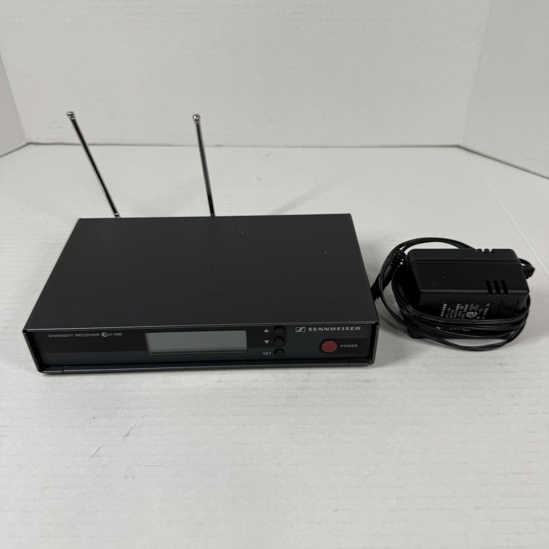 Sennheiser EM 100 G3 Wireless Receiver | 630-662 MHz Band B