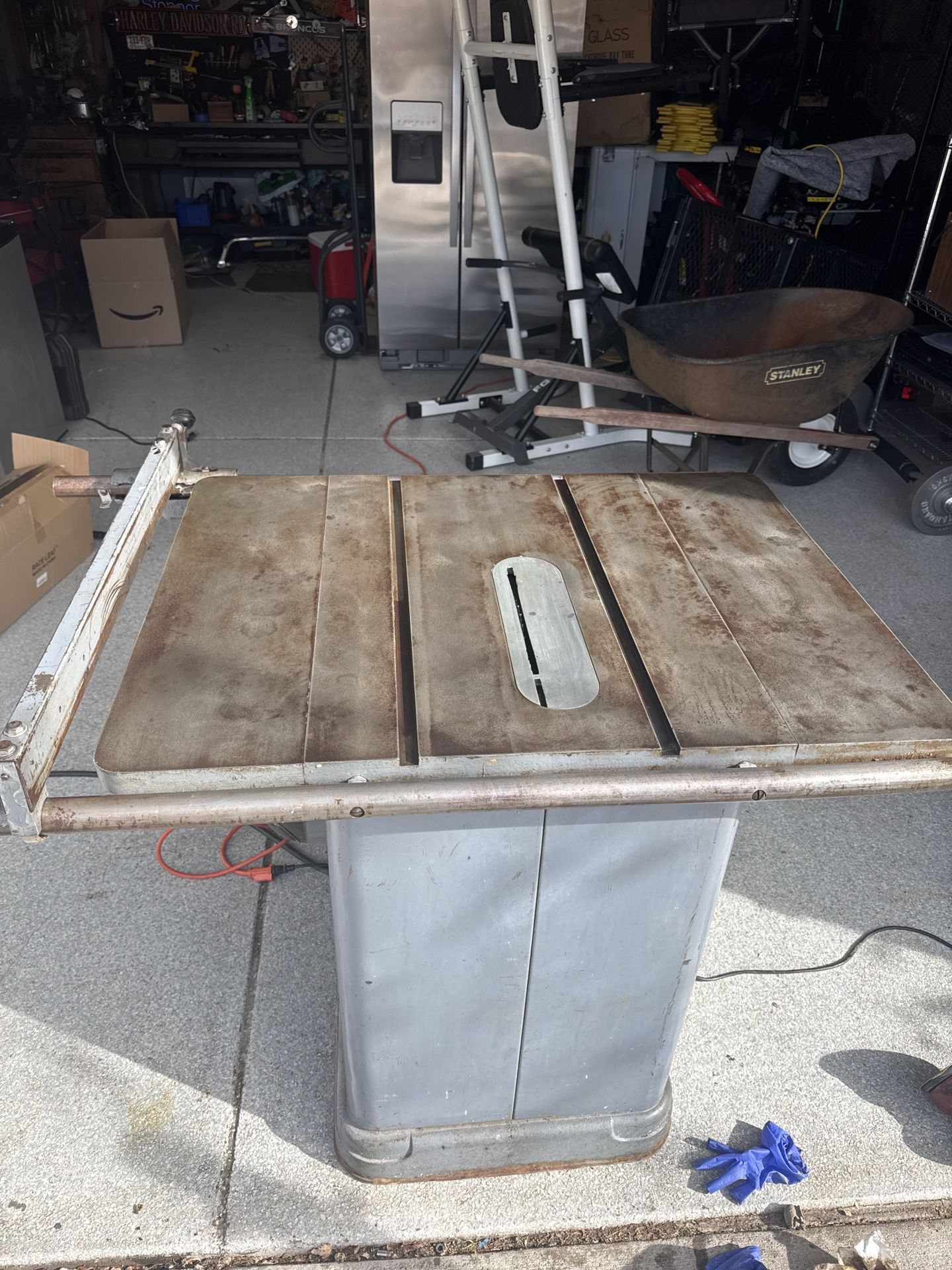 Vintage Delta Unisaw — 110V Single Phase | Milwaukee Built