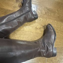 Guess By Marciano Women’s boots $12