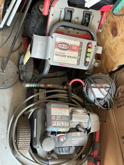 Simpson 3200 PSI / 2.5 GPM with a Honda GC-series engine