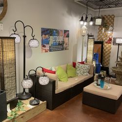 New outdoor/indoor sofa with storage ottoman. Plz read Ad