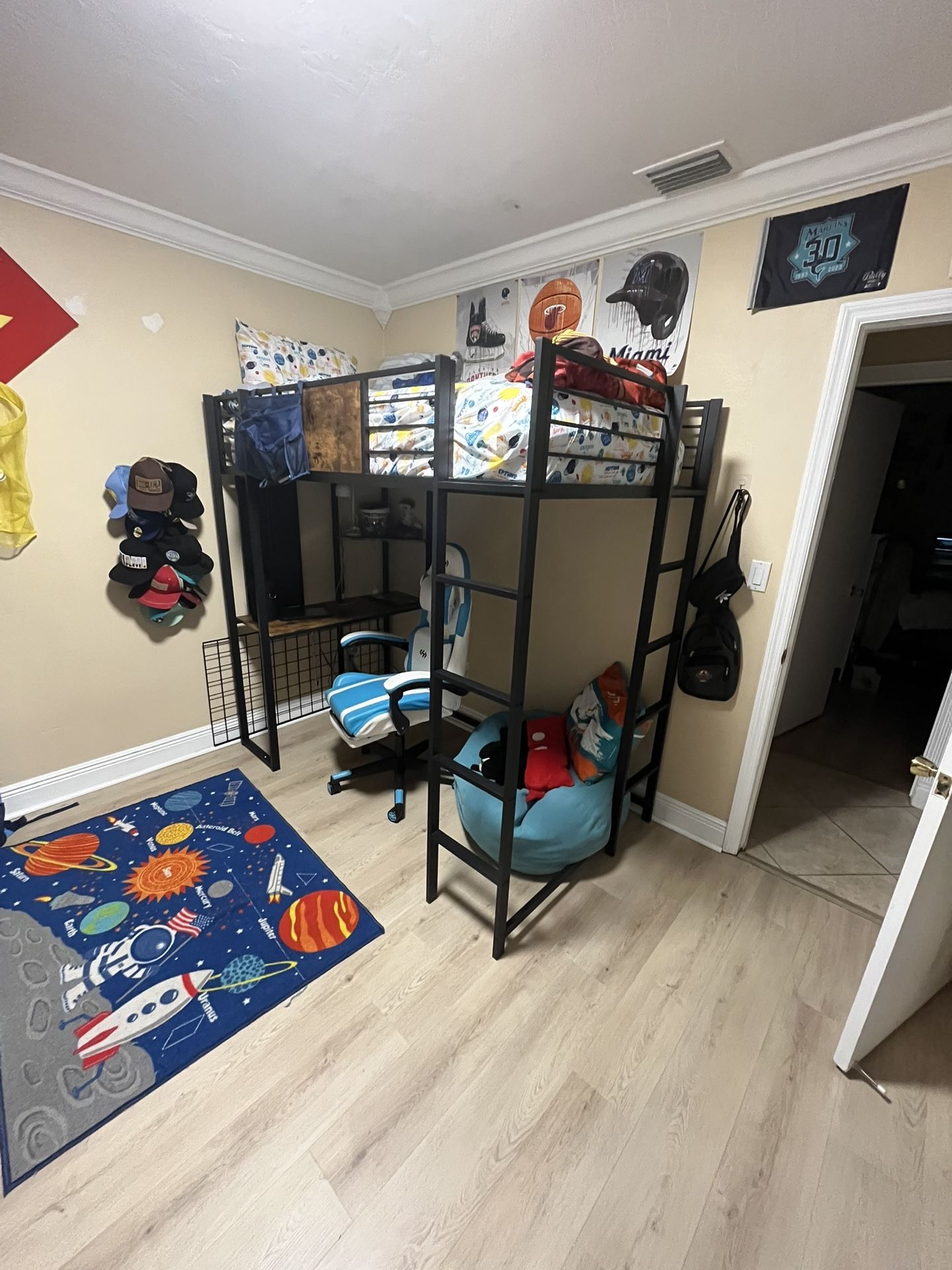 Twin Size Loft Bed With Desk