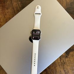 Apple Watch SE 2 40 mm
