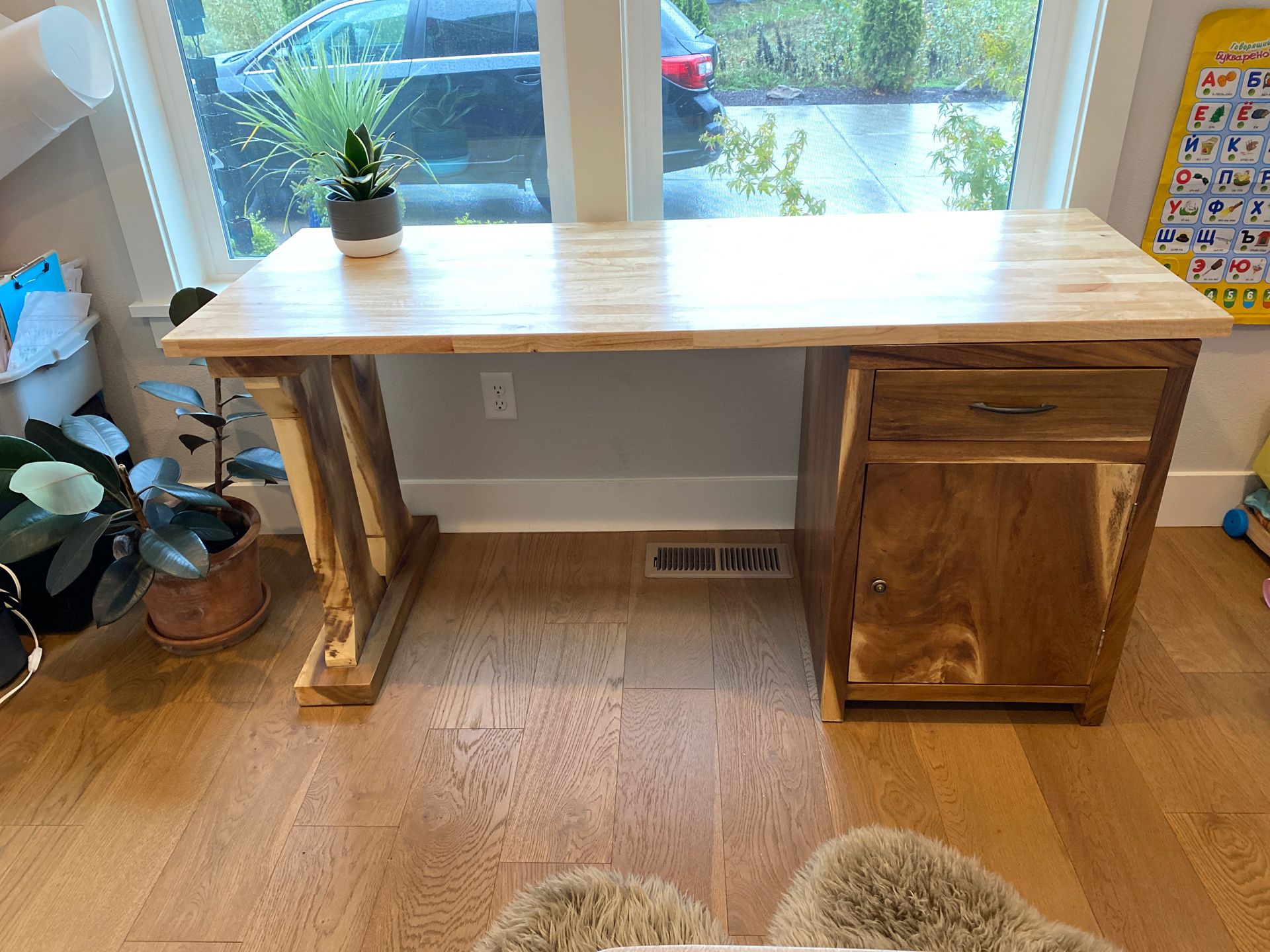 Desk
