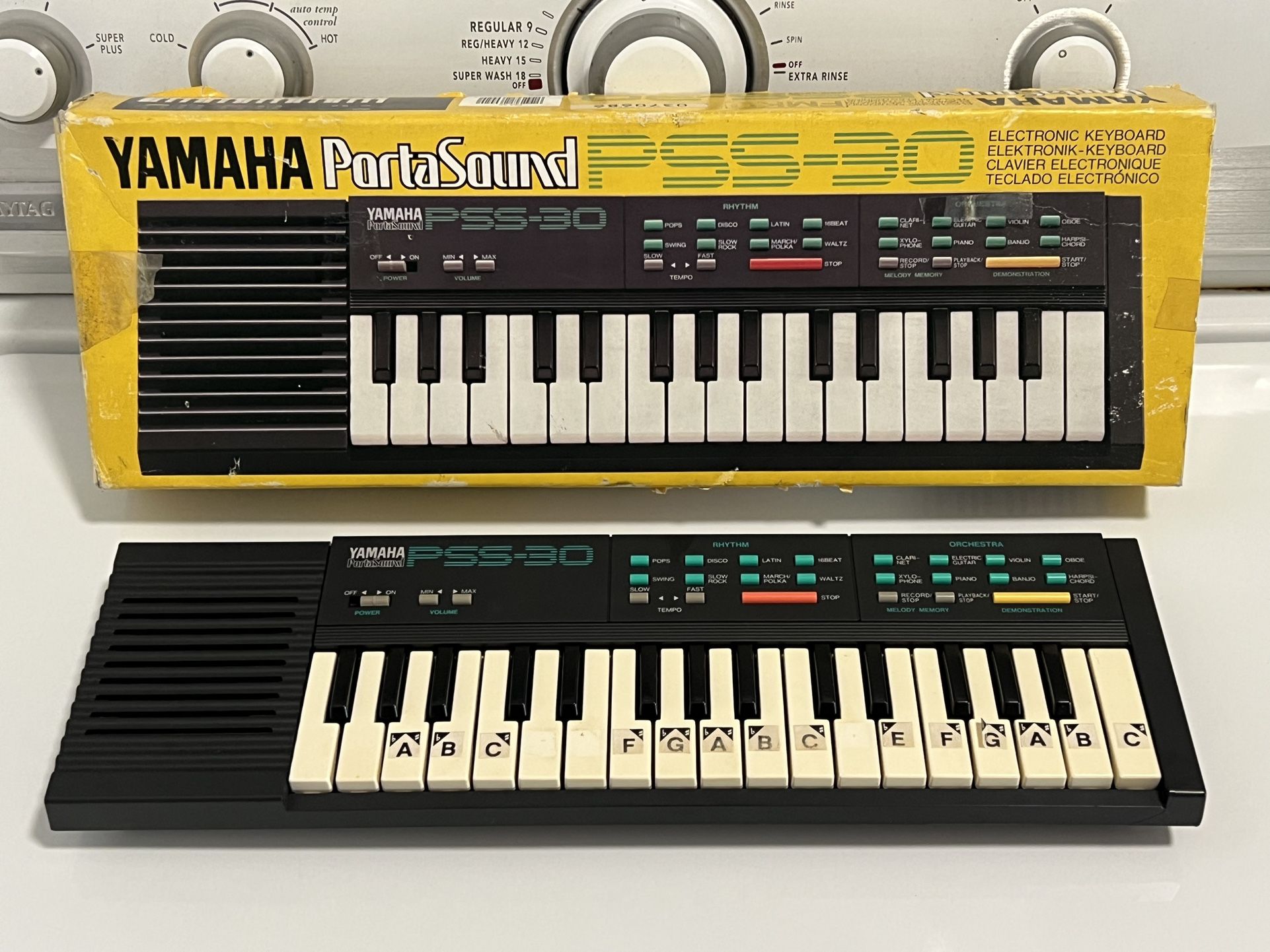 Yamaha PSS-30 keyboard 