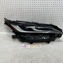 2021 2023 TOYOTA VENZA RIGHT SIDE LED HEADLIGHT LAMP OEM