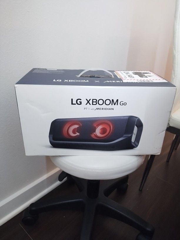 LG XBOOM Go P7
