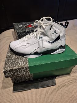 Size: 9.5- Nike Men's  Jordan's True flight