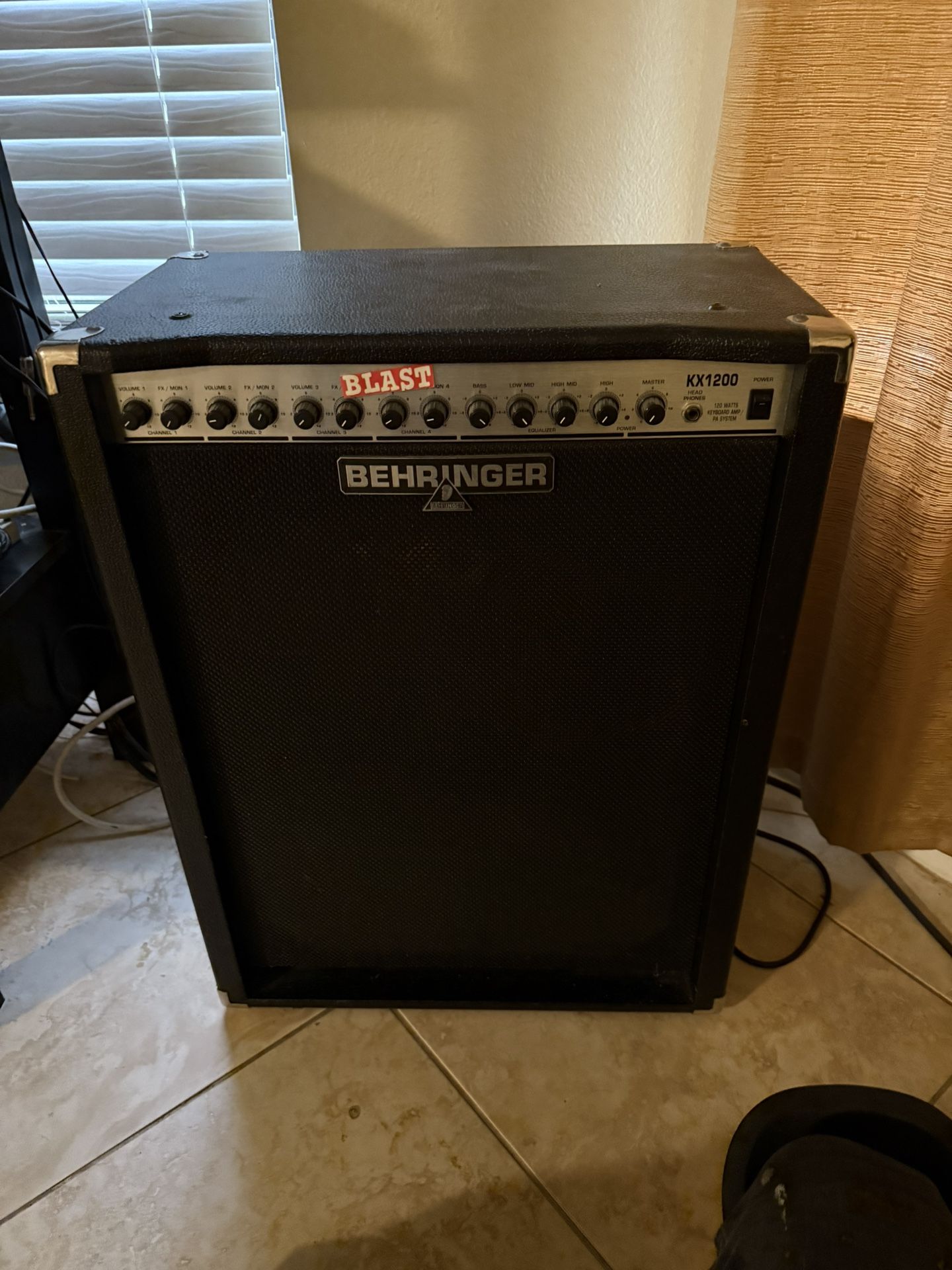 Behringer KX1200 Keyboard Amp $150