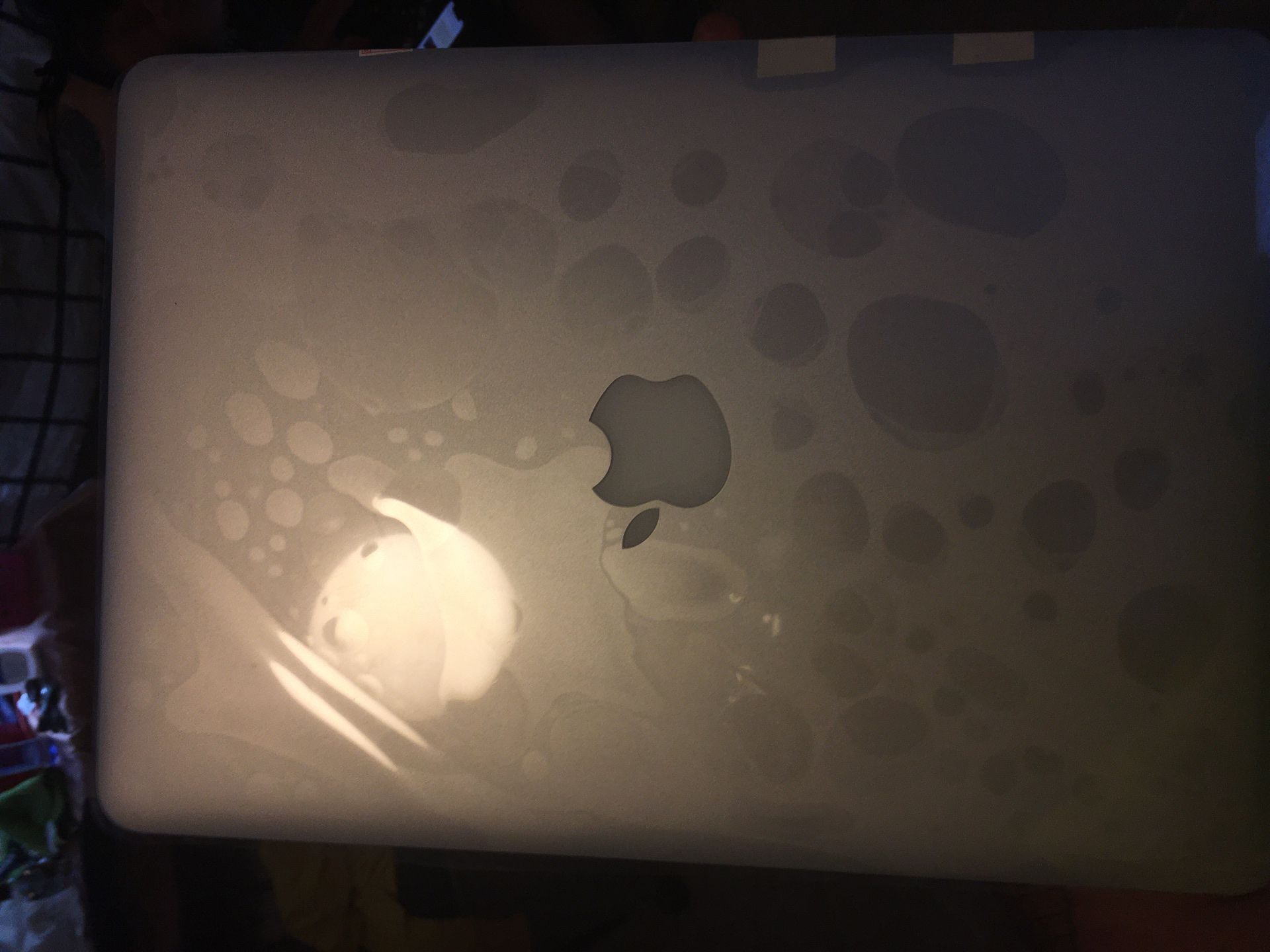 Apple laptop screen