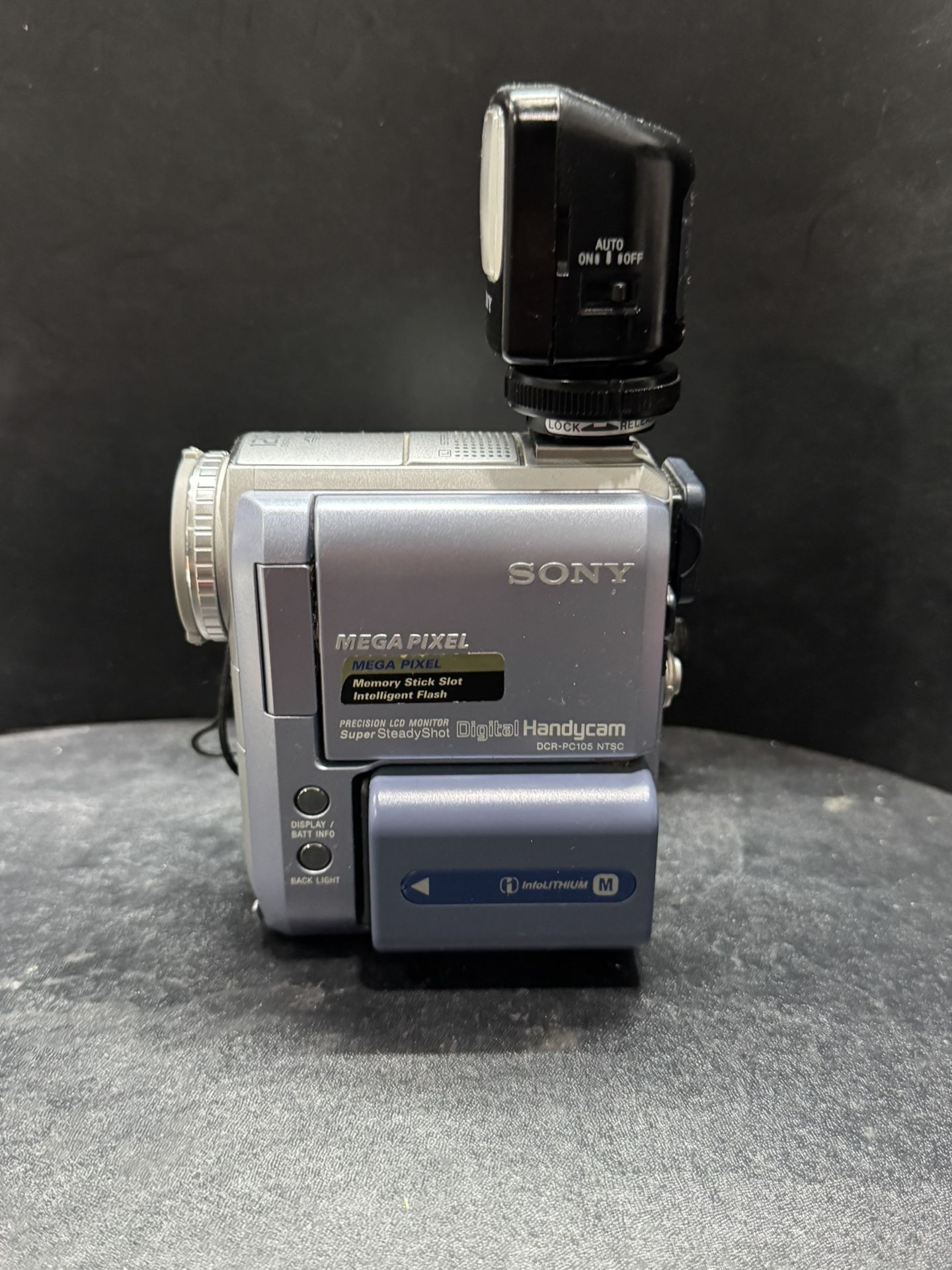Sony Handycam Mini Dv Camcorder DCR PC105