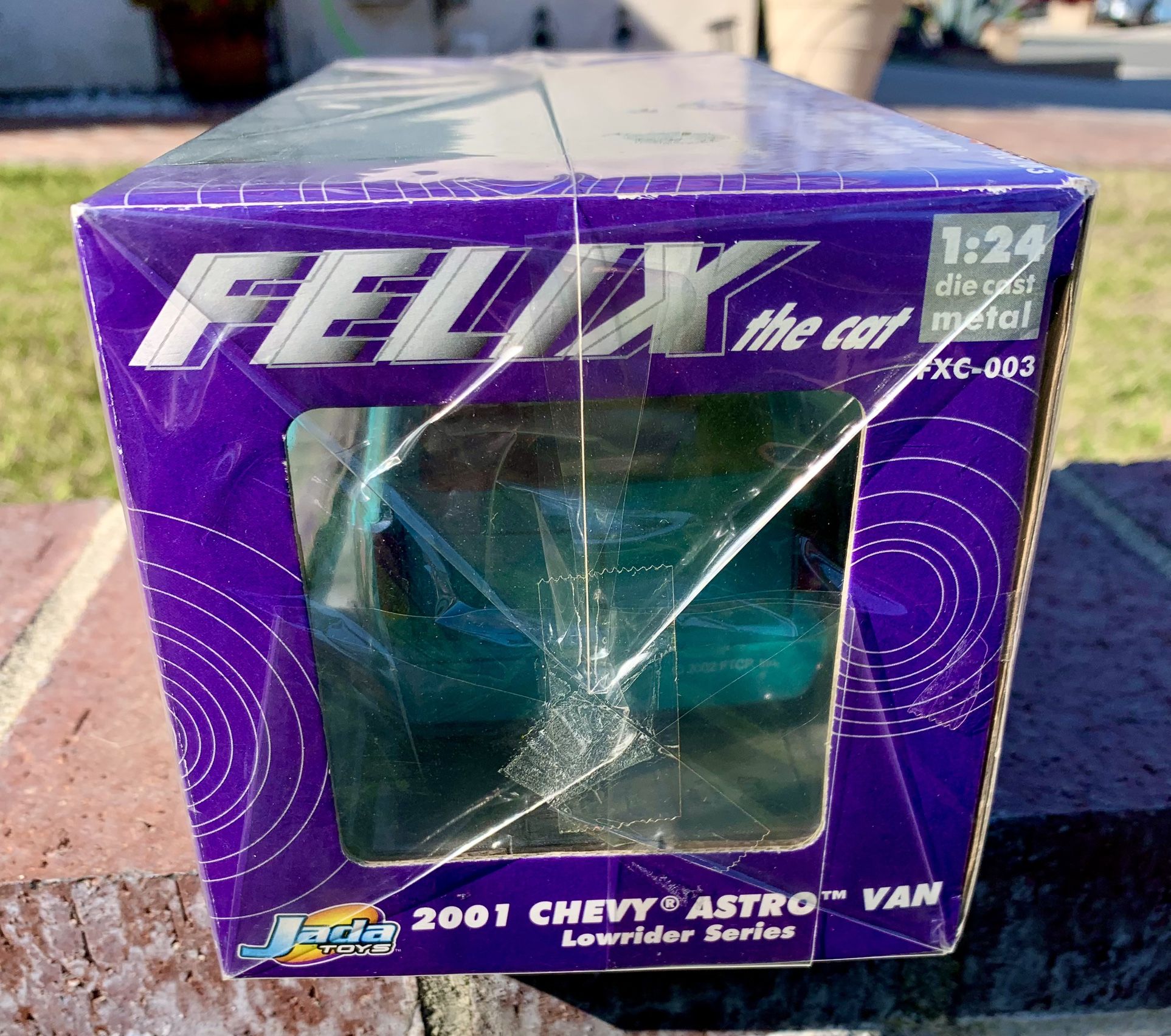 Jada Toys Felix the Cat 2001 Aqua 2001 Chevy Astro Van 1:24