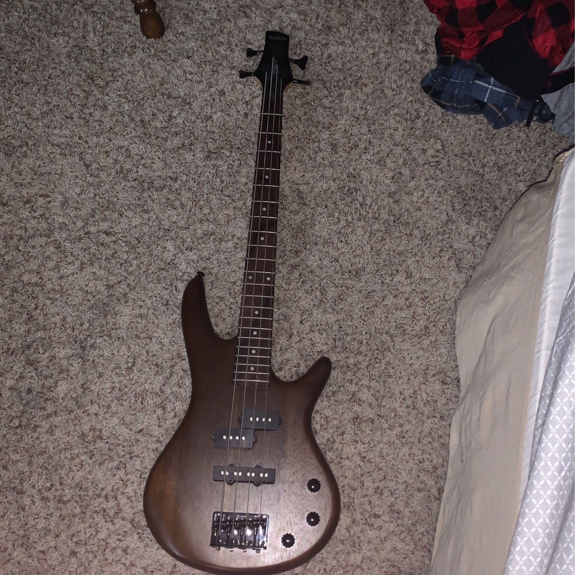 Ibanez G10 Mini Electric bass guitar