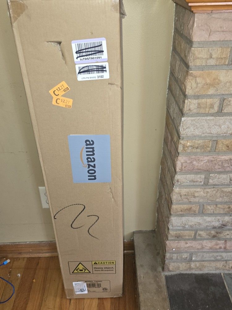 NEW in box lasko 3speed tower fan with remote see pics and retail price above Parma 44134