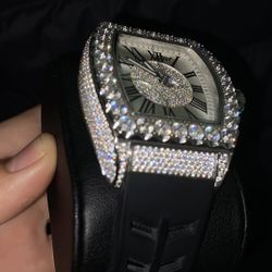 Iced Out Watch With Rubber Strap 