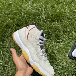 Jordan 11 Retro Platinum Tint