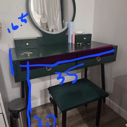 Makeup Vanity With Chair