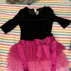 Girls dresses 6-7 And a Jeans Jacket