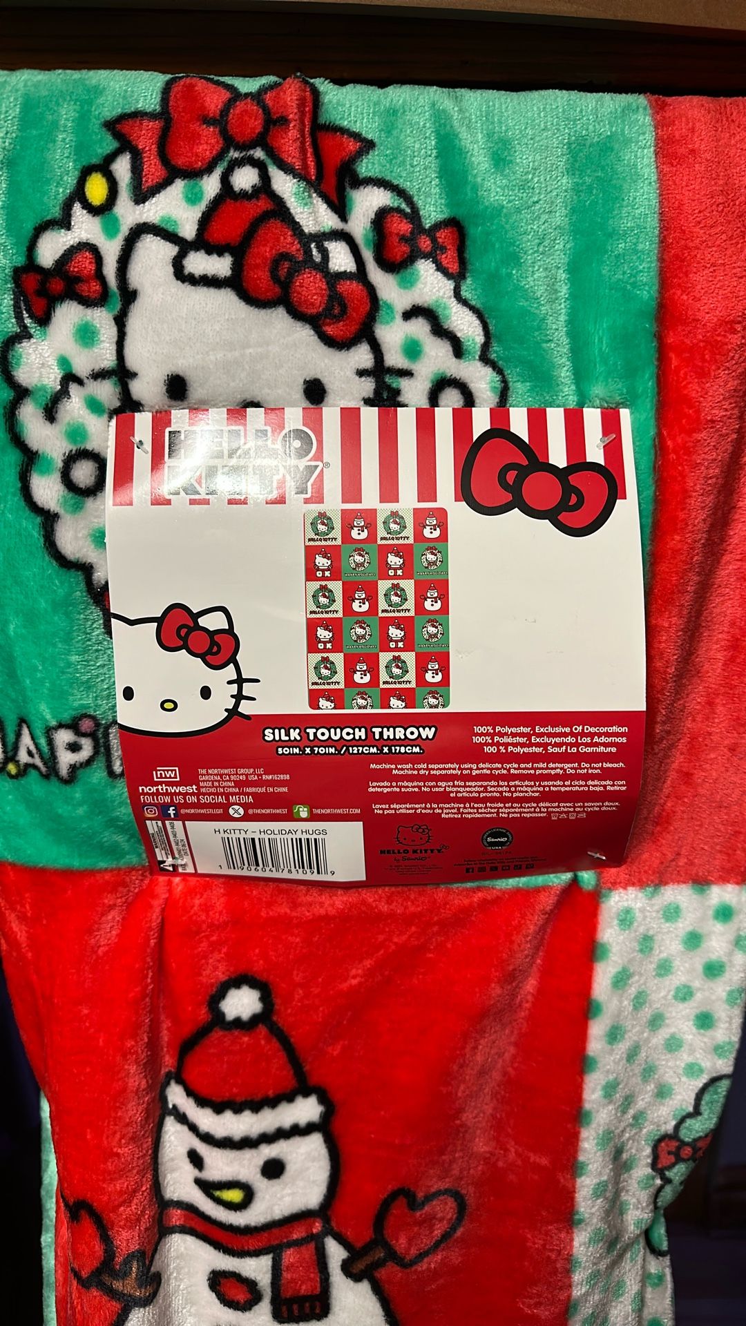 Hello Kitty Silk Touch Throw