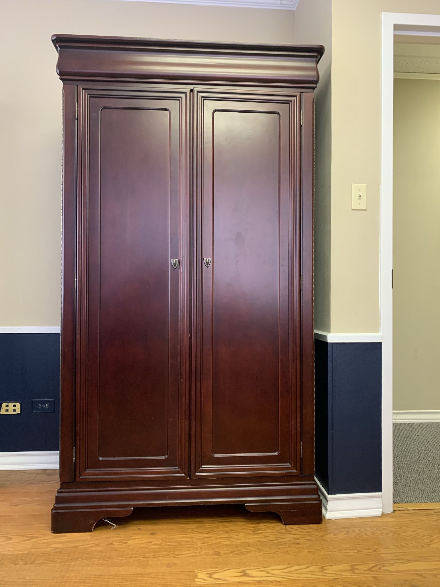 Large Wooden Bookshelf With Drawers And Doors