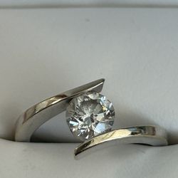 Beautiful 1.1 Carat Diamond Ring