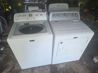 Maytag washer and dryer  electric set