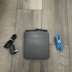 LINKSYS EA6100 Wi-Fi Router 