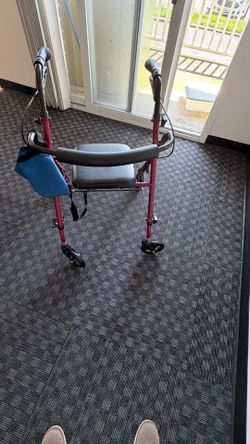 🚶‍♂️ Rollator Andador con Asiento – Excelente Estado 🚶‍♀️