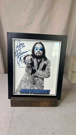 Ace Frehley signed Picture