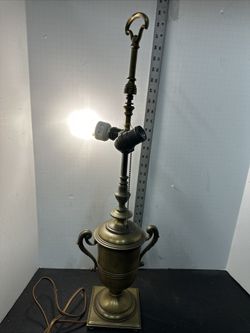 Vintage Brass Trophy Urn Style Electric Table Lamp,Double Pull Chain Sockets #P