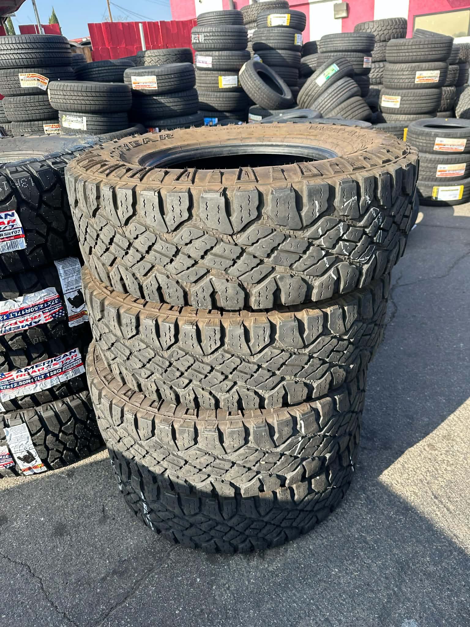 📲‼️285/75/18 Vendo Set De Llantas Usadas Marca Goodyear