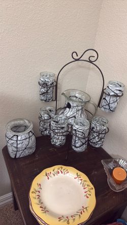 Very Pretty Pitcher And Glass Set