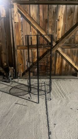 3 Tier Wire Basket Stand/soporte de cesta de alambre de 3 niveles