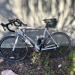 Schwinn 700cc Road Bike