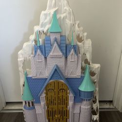 Frozen Disney Castle With Dolls