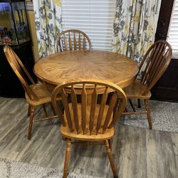 5 Piece Dinning Table Set