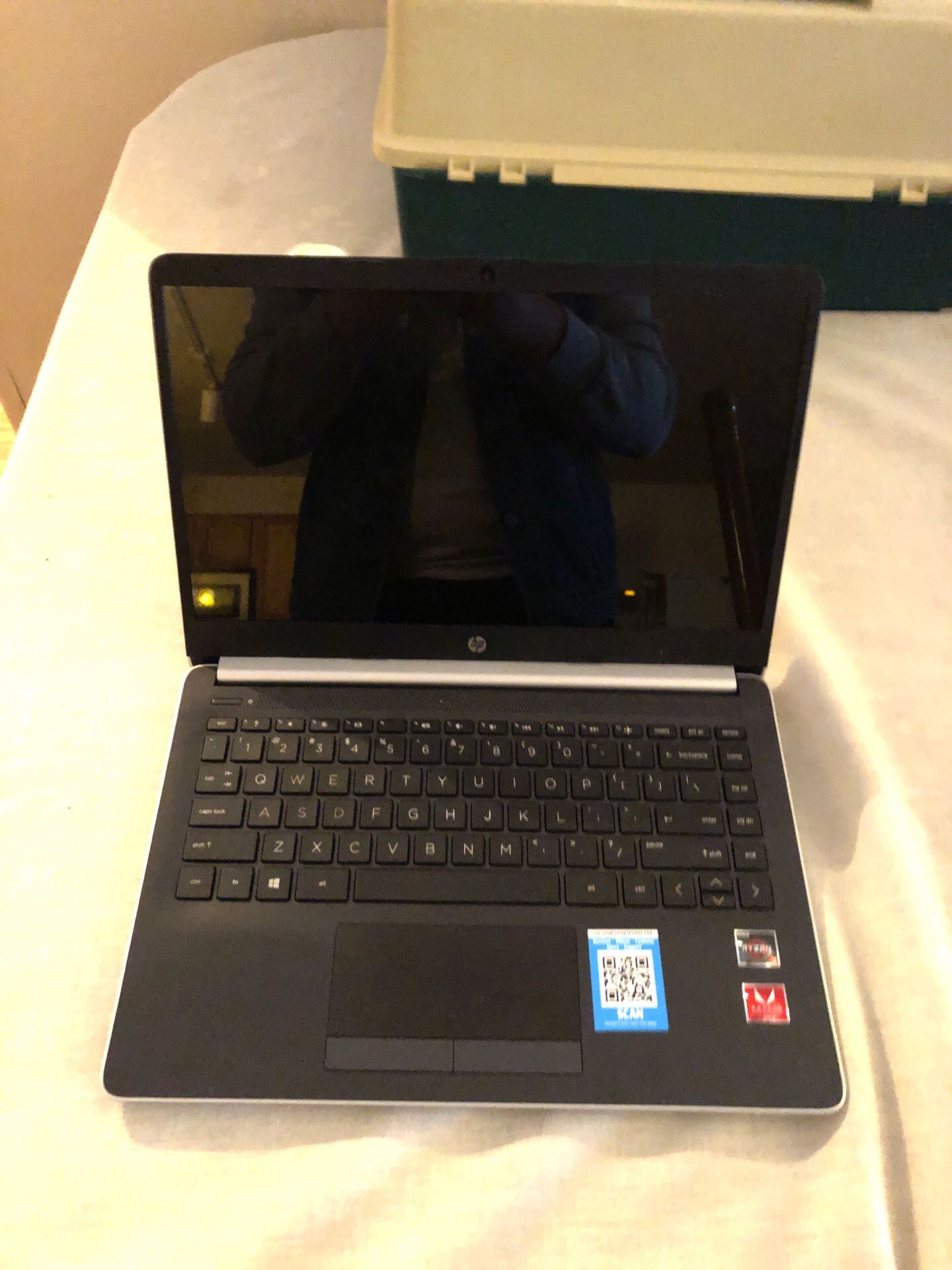HP laptop with ryzen 3 processor and Radeon Vega graphics
