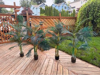 Artificial Palm Plants (Set of 4) – Indoor/Outdoor Decor