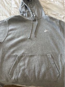 Nike Men’s Hoodie size 3x used in good condition.