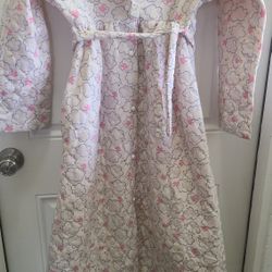 Bees & Jam girls size 14 long quilted bath robe with belt. Pinks + purple flowers on white. Soft polyester East, west, north