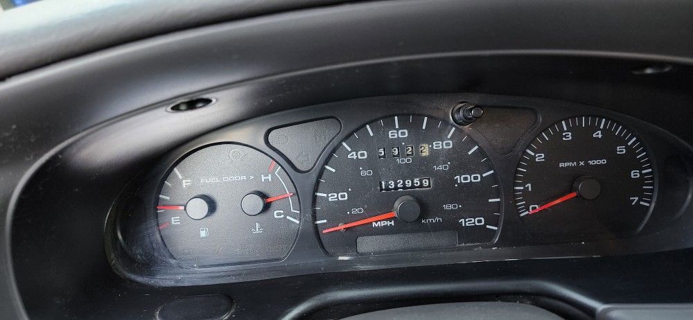 2003 Ford Taurus