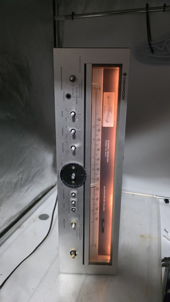 KENWOOD KR-3010 Vintage Stereo Receiver / Amplifier as is no tested