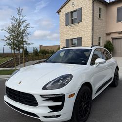 2017 Porsche Macan GTS 